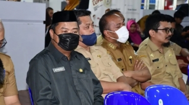 Penyerahan Laporan Hasil Pemeriksaan BPK-RI Atas Laporan Keuangan Pemerintah Daerah Provinsi Sulawesi Barat Tahun Anggaran 2021