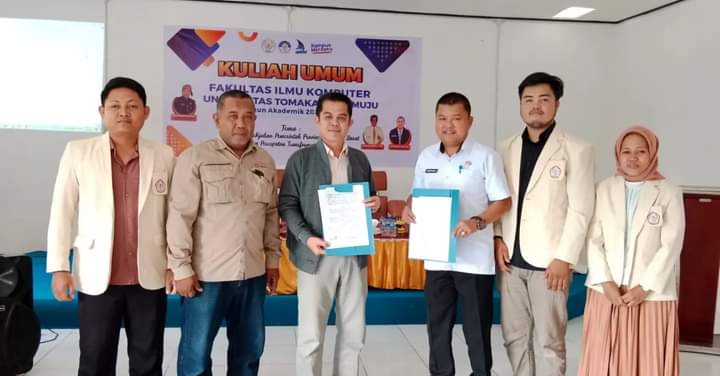 Memberikan Kuliah Umum