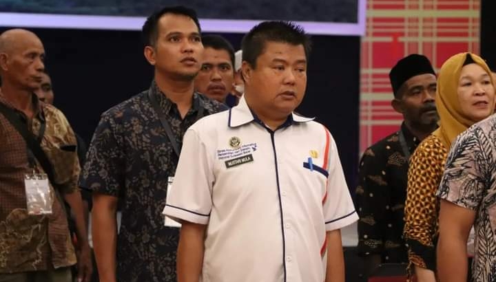 Penyerahan SK Menteri Lingkungan Hidup