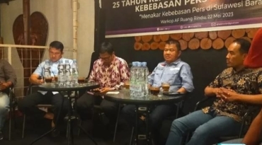 Dialog publik WPFD 25 Tahun Reformasi