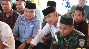 Menghadiri Peringatan Maulid Nabi Muhammad SAW