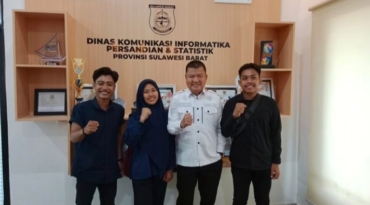 Menerima Audiensi Kelompok Seni Pertunjukan Teater Pammarica