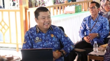 Rapat Pengukuhan KDEKS