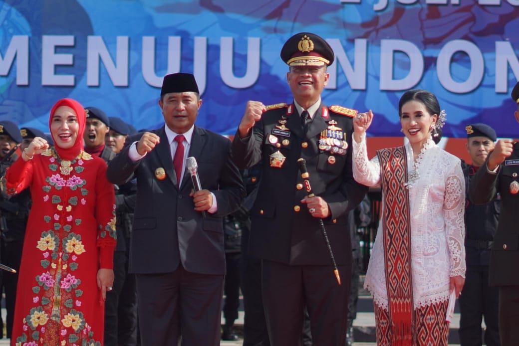 Hadiri Puncak Hari Bhayangkara di Sulbar, Pj Gubernur Bahtiar: Ekonomi Tumbuh Berkat Keamanan Daerah Terjaga