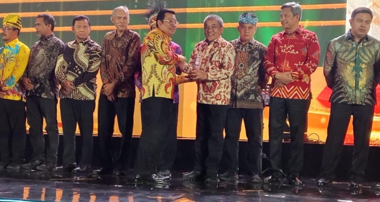 Provinsi Sulbar Terima Penghargaan Bapanas Awards sebagai Provinsi Terbaik Pengendali Inflasi