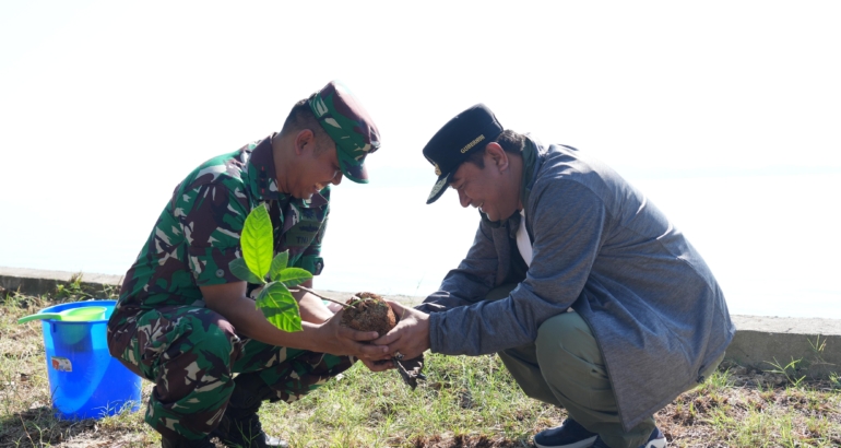 Buat Terumbu Karang Buatan dan Tanam Pohon, Sinergi Pemprov- TNI AL Menjaga Ekosistem Laut