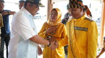 Pj Bahtiar Sapa Warga Mambi, 4  Perwakilan Sampaikan Pesan Adat