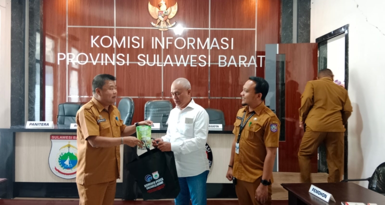 Produk UMKM Jadi Cindera Mata Untuk Tamu Luar Daerah, Solusi Promosikan Potensi Sulbar