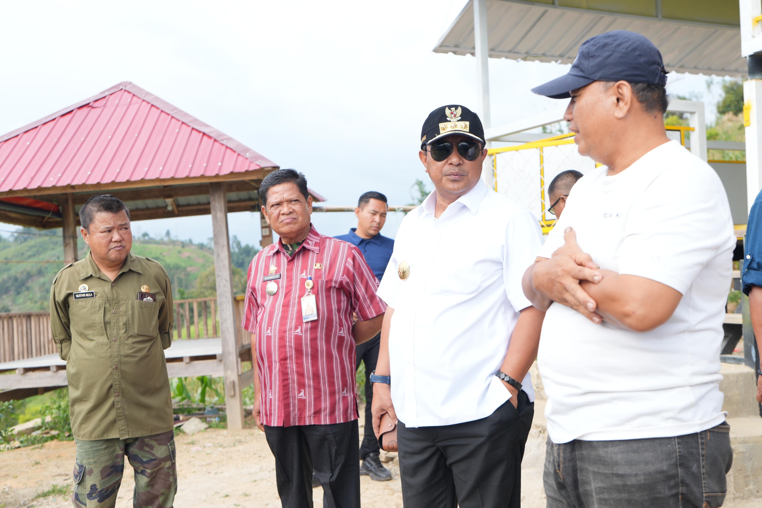 PJ Bahtiar Membangun Kesepahaman Bersama Pekebun Durian Montong di Polman, “dorong ekosistem bisnis di Bulo”