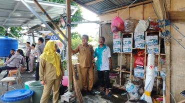 Melakukan Anjangsana