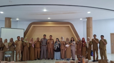 Melakukan Sosialisasi