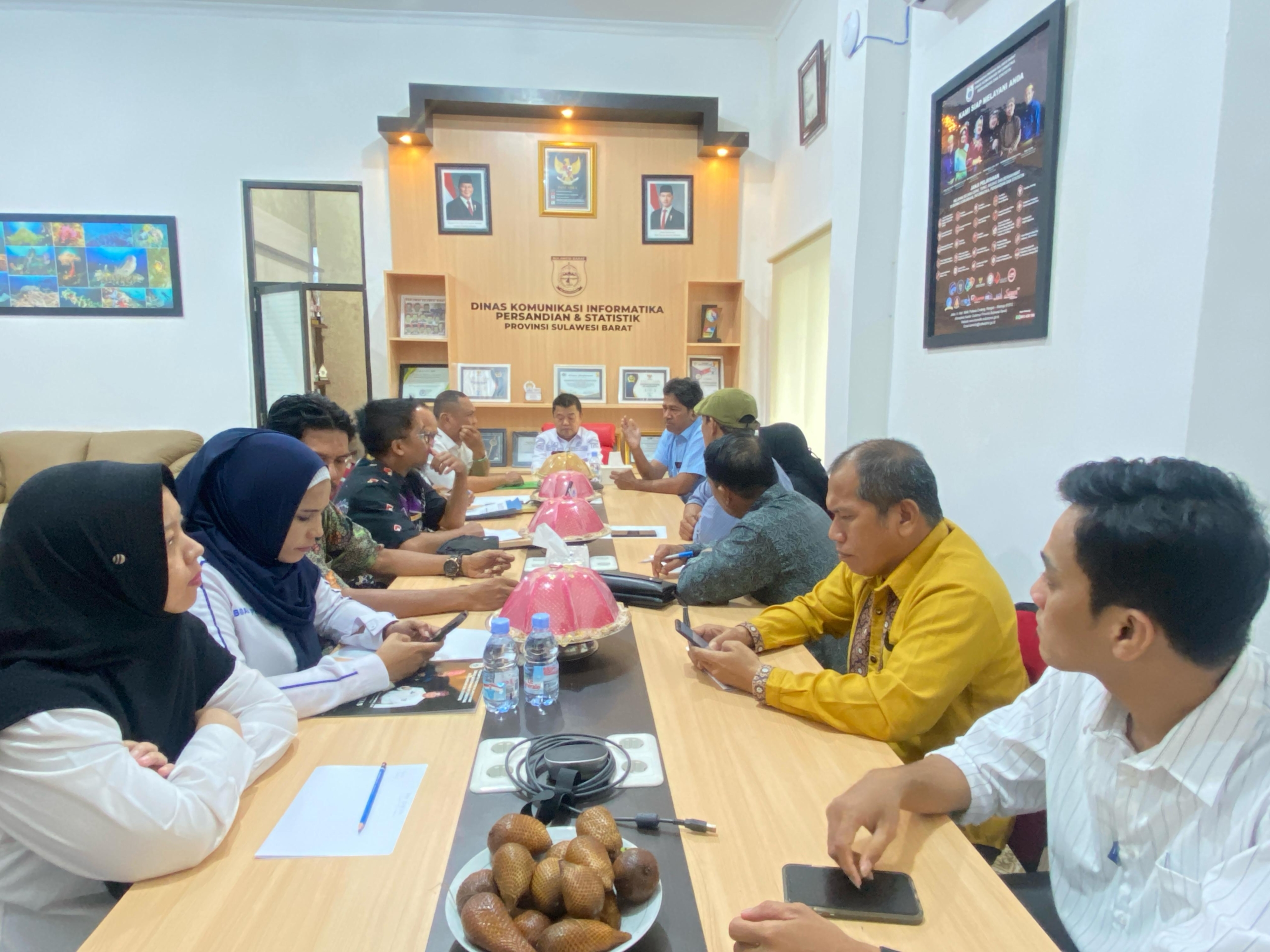 Rapat Persiapan Pelantikan Komisioner Komisi Informasi Provinsi Sulawesi Barat