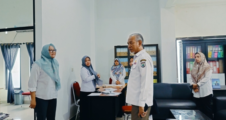 Dinas Kominfopers Sulbar Apresiasi Langkah Plh. Sekprov Herdin Ismail Lakukan Gerakan Sapaan dan Obrolan Pagi