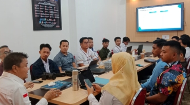 Tingkatan Penyebarluasan Informasi Program Kerja dan Kegiatan Pemprov Sulbar, Dinas Kominfopers Gelar Rakor : Siapkan Strategi Komunikasi Efektif