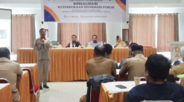 Narasumber Sosialisasi KIP, Kepala Dinas Kominfo SP Sulbar Tekankan Pentingnya Implementasi Undang-Undang Keterbukaan Informasi Publik