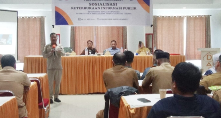 Narasumber Sosialisasi KIP, Kepala Dinas Kominfo SP Sulbar Tekankan Pentingnya Implementasi Undang-Undang Keterbukaan Informasi Publik